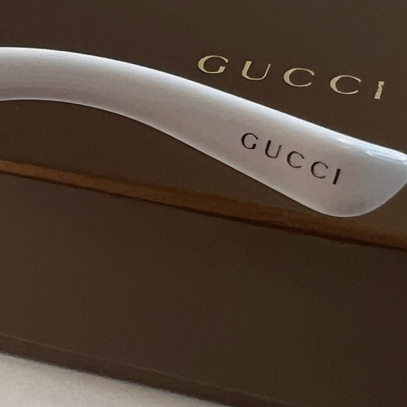 Gucci White w/Gold Trim Sunglasses - Picture 7 of 15